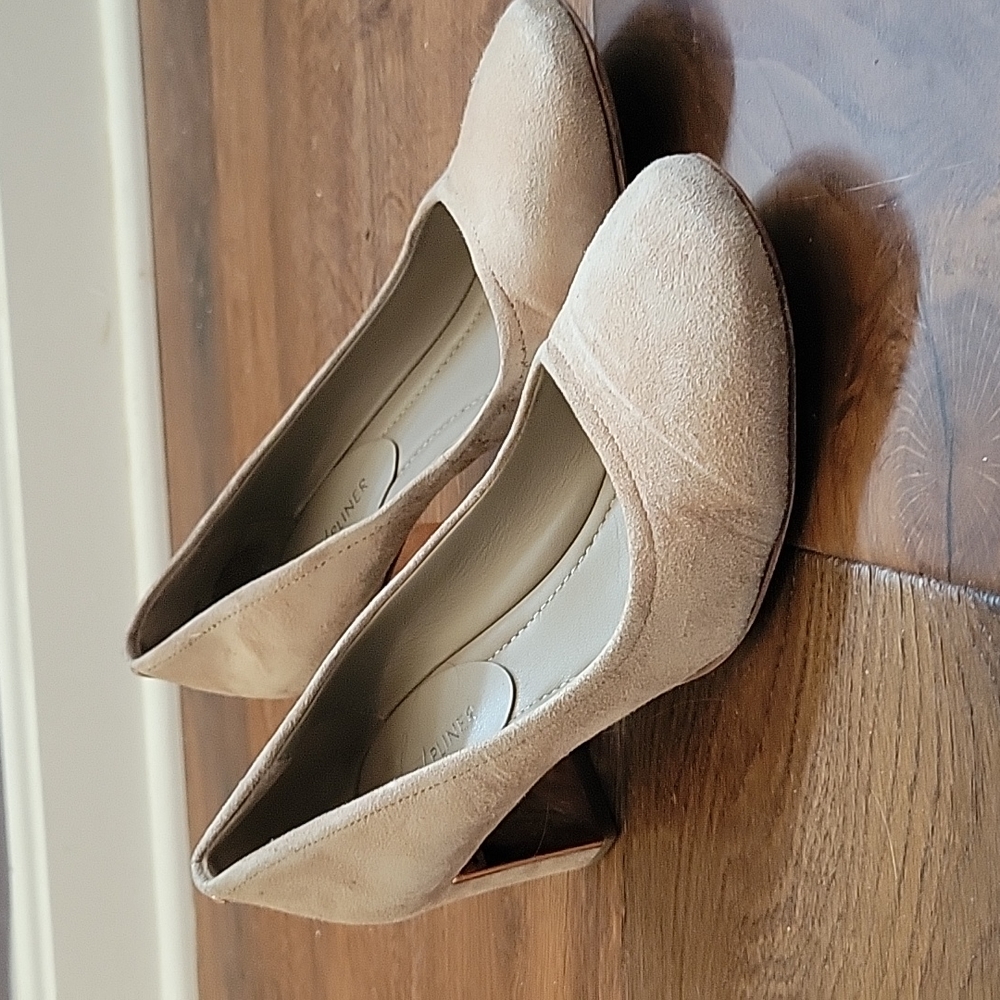 Blush pink suede pumps Donald J Pliner size 7